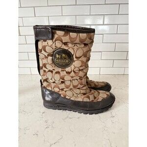 Coach Jordy Beige Quilted winter Boots W/ Brown Patent Leather Accents Size 7.5